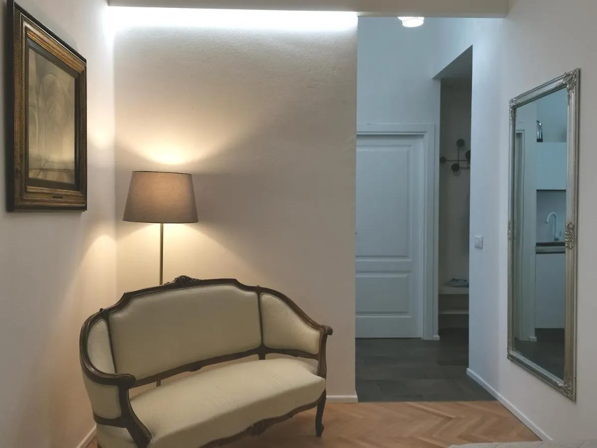 Parma Express Traveller'S Lodging Front Station Fs Parking Appartement