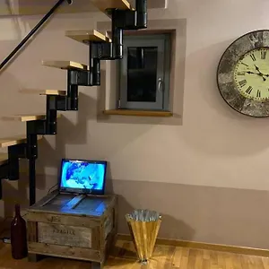 La Casa Di Lalla In Pieno Centro. Parme